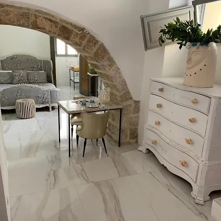 Homestay Suite/dependance Madrepora Nero - Corte Crispo
